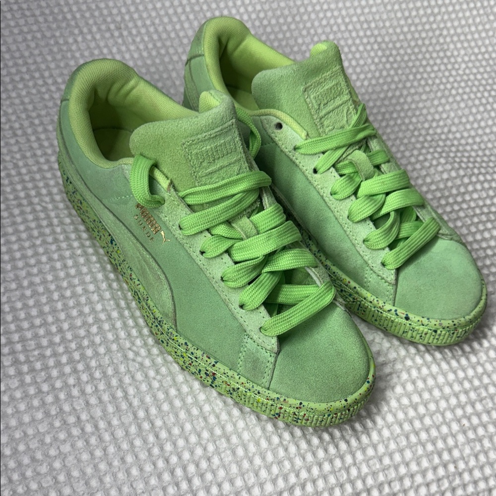 Youth Puma Green Suede Sneakers - Size 4